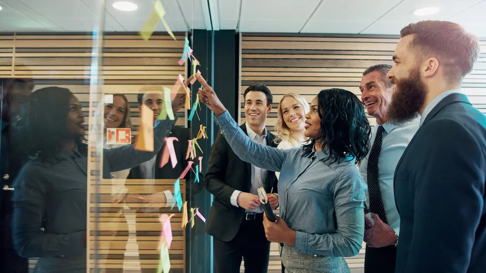 Atelier de formation structuré autour d'un tableau